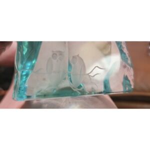 Hovmantorp handblown Rev Eetched Art Glass Iceberg Owls Paperweight Sweden signe